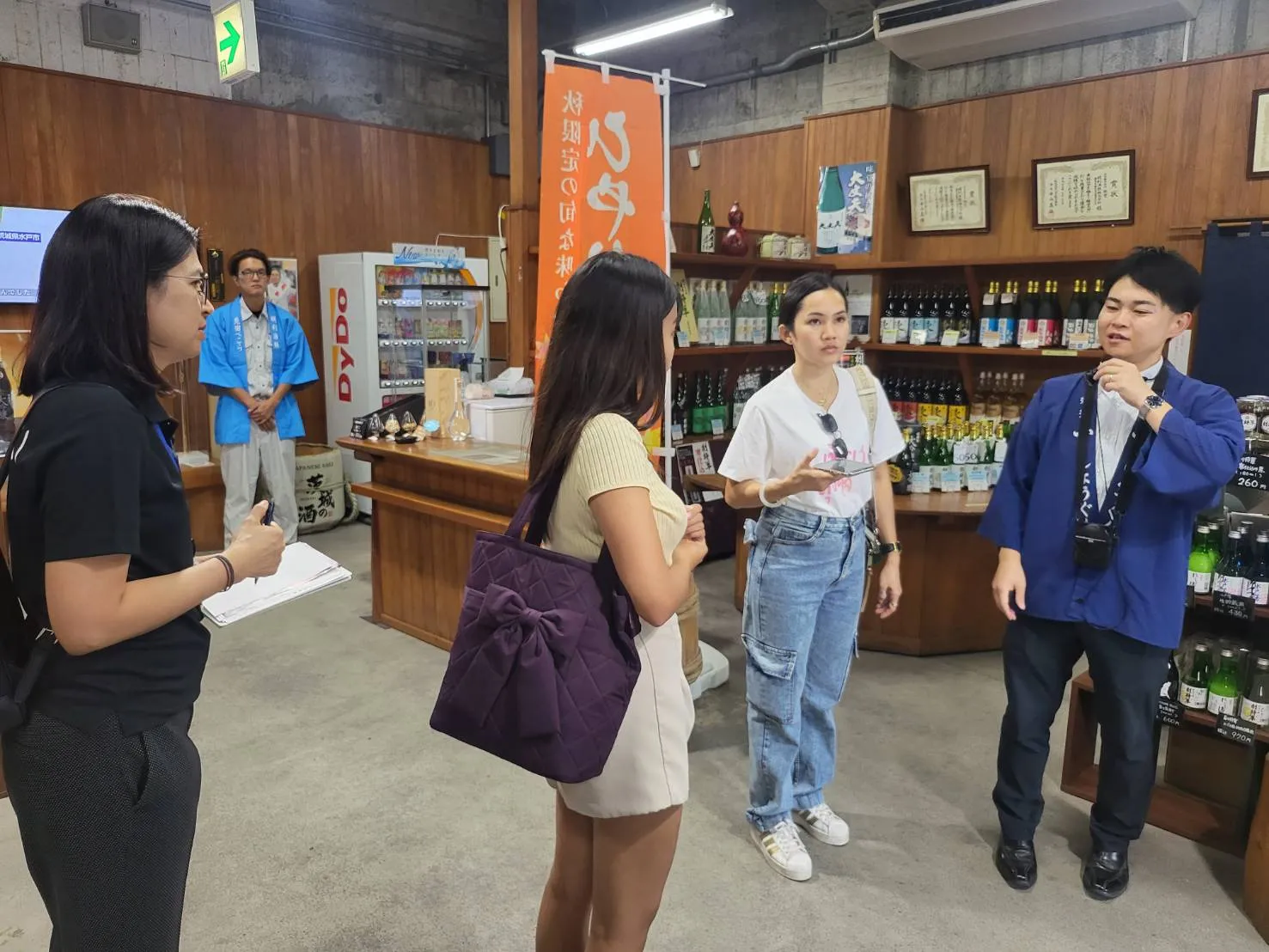 1c5a4c_3aa5e1a45e5a4b5f900be176148083ebmv2_33_11zon