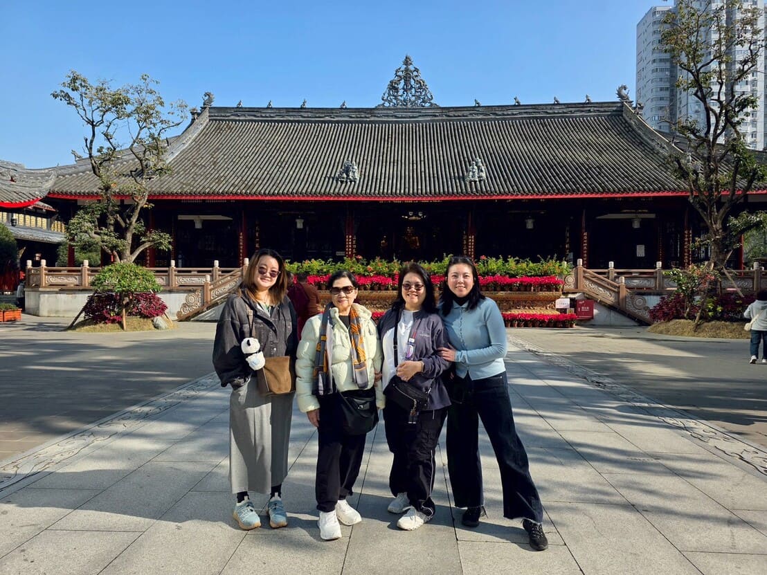 LINE_ALBUM_October 2025_251223_301_0