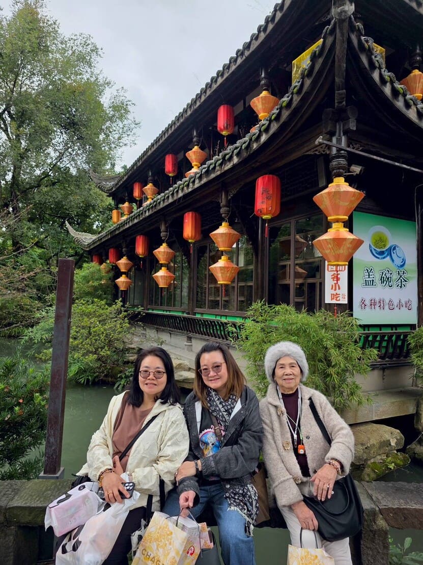 LINE_ALBUM_October 2025_251223_336_0