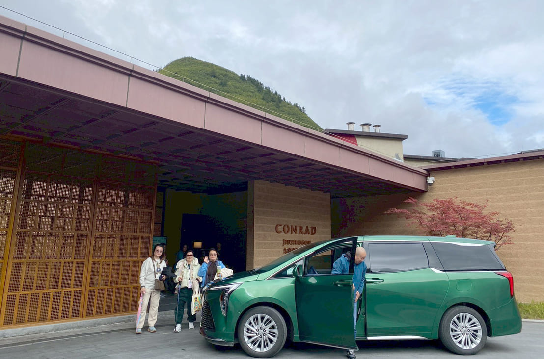 LINE_ALBUM_October 2025_251223_493_0