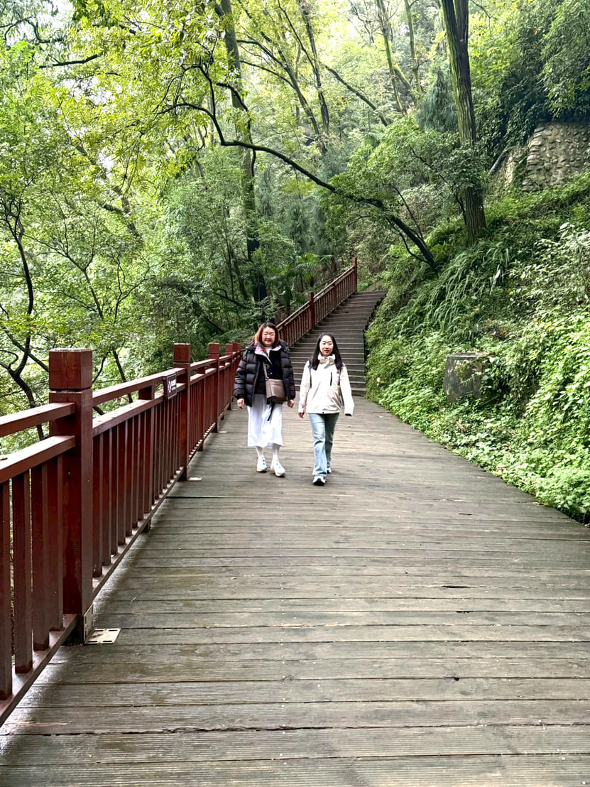 LINE_ALBUM_October 2025_251223_54_0